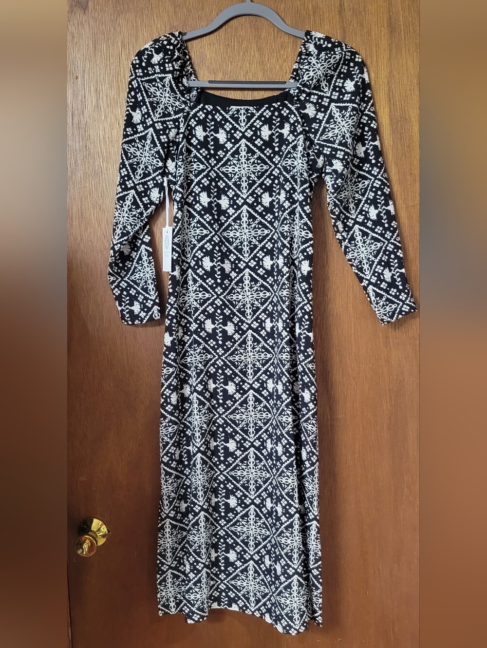 Tuckernuck X HH Black and White Geometric Long Sleeve Maxi Dress  HH× Tuckernuck